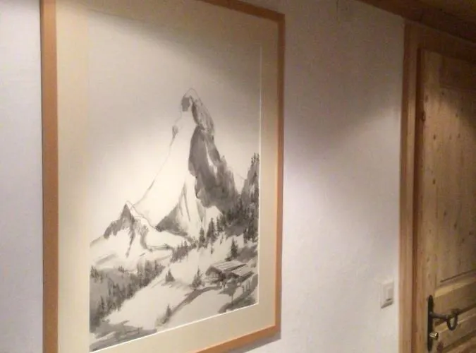 Mountain View Cosy, Comfortable 1 Bed-room Luxury Apartment